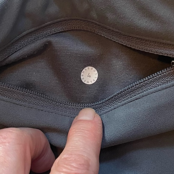 Lululemon Zoned In Tight 27" *SenseKnit Size 4 - Picture 8 of 9